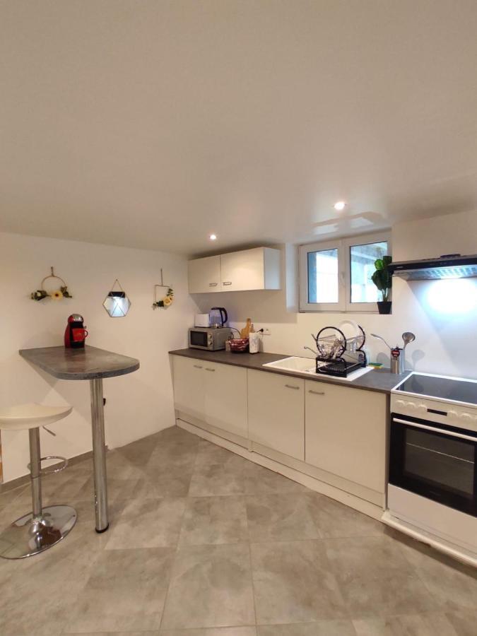 Appartement 100M2, Independant Dans Notre Maison Garennes-sur-Eure Exterior foto