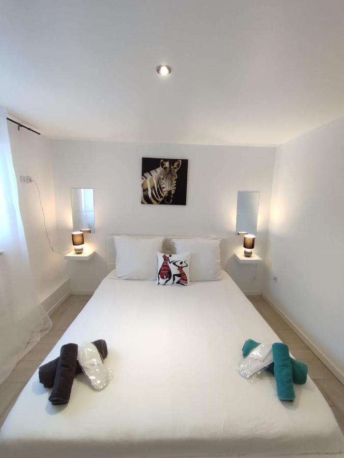 Appartement 100M2, Independant Dans Notre Maison Garennes-sur-Eure Exterior foto