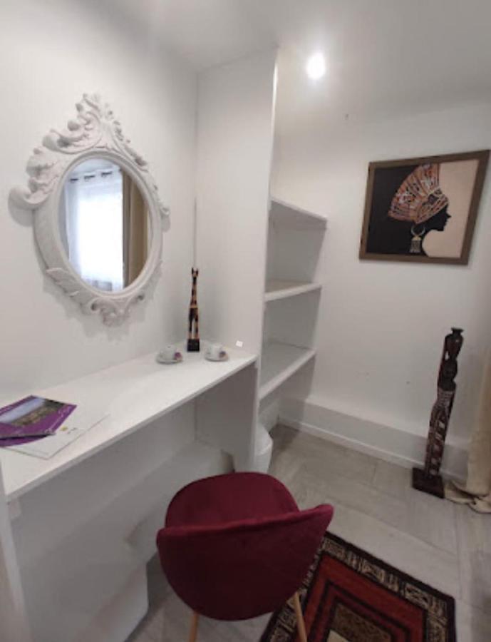 Appartement 100M2, Independant Dans Notre Maison Garennes-sur-Eure Exterior foto