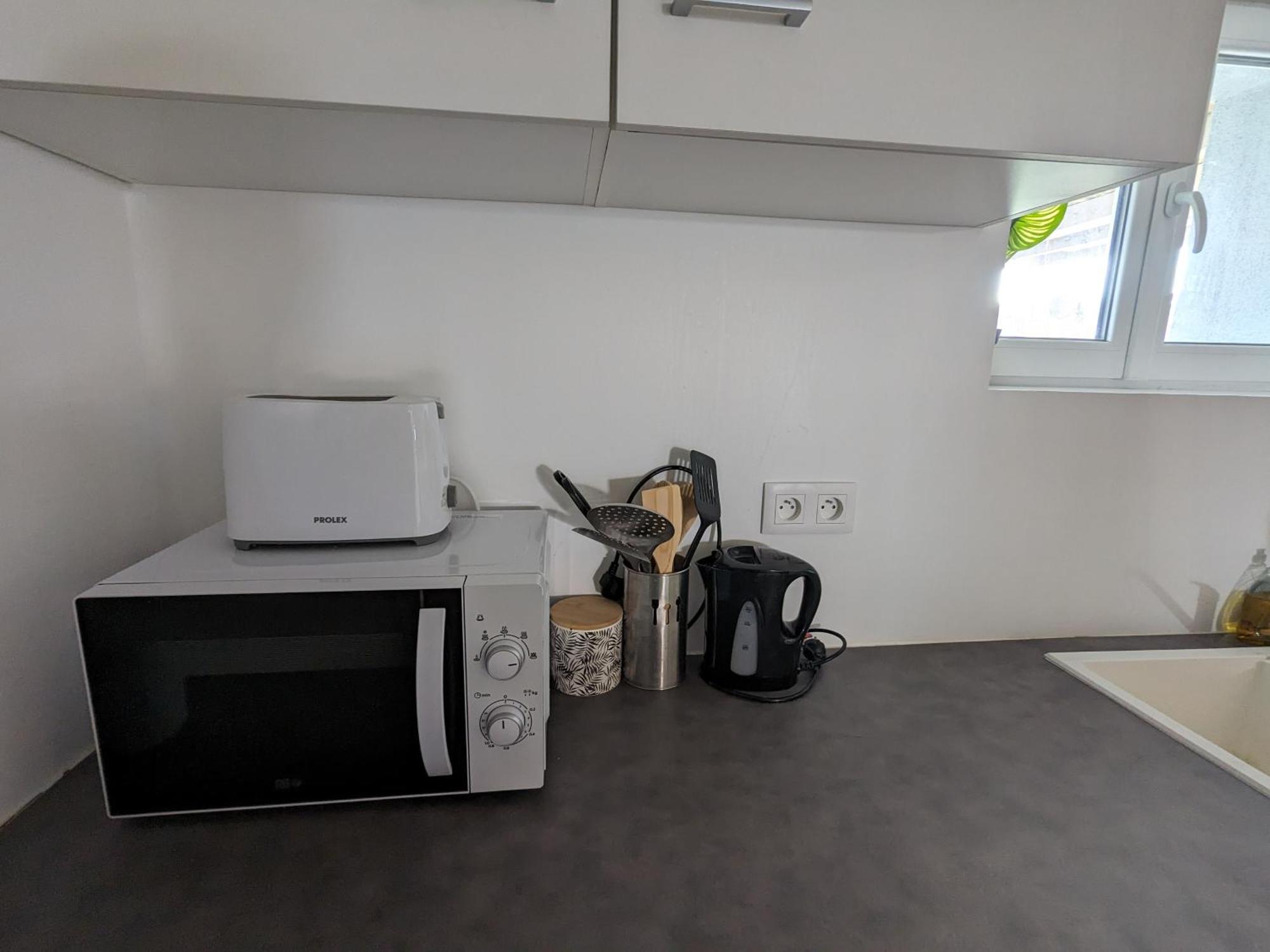 Appartement 100M2, Independant Dans Notre Maison Garennes-sur-Eure Exterior foto
